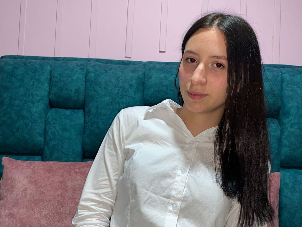 Julia Montenegro Picture